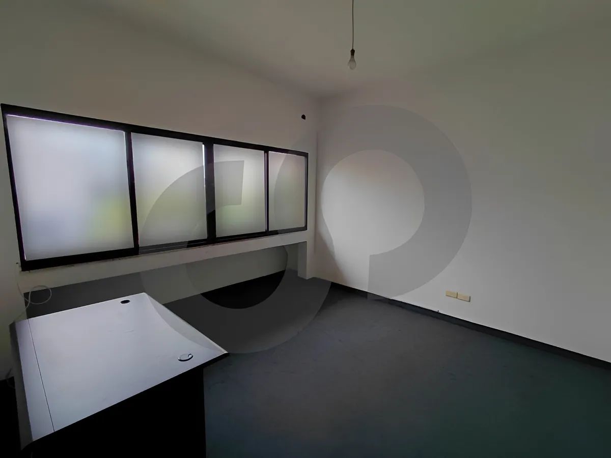 Office for Sale in Sin El Fil