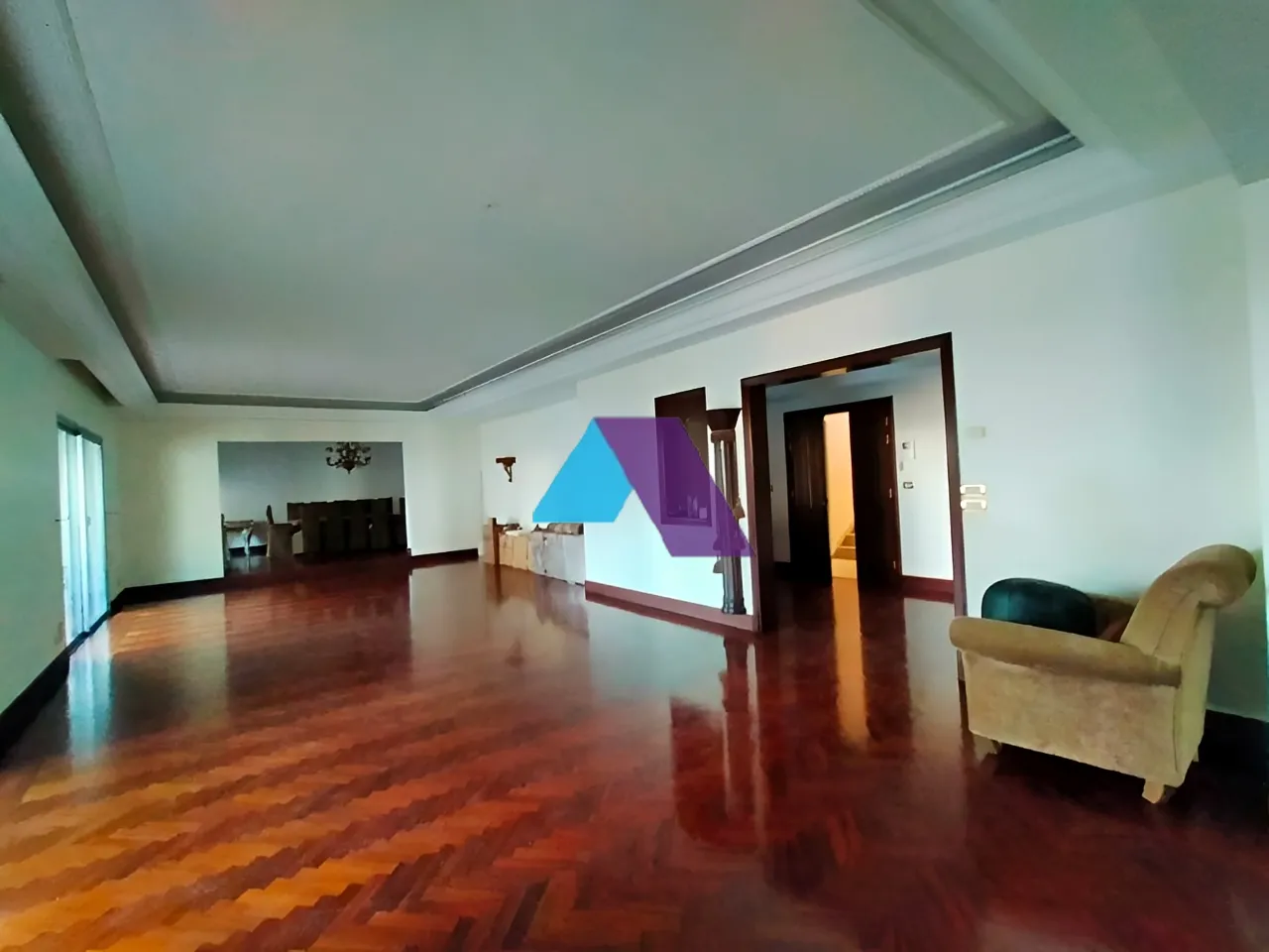 Apartment for Sale in Ain El Tineh - 4 bed, 5 bath