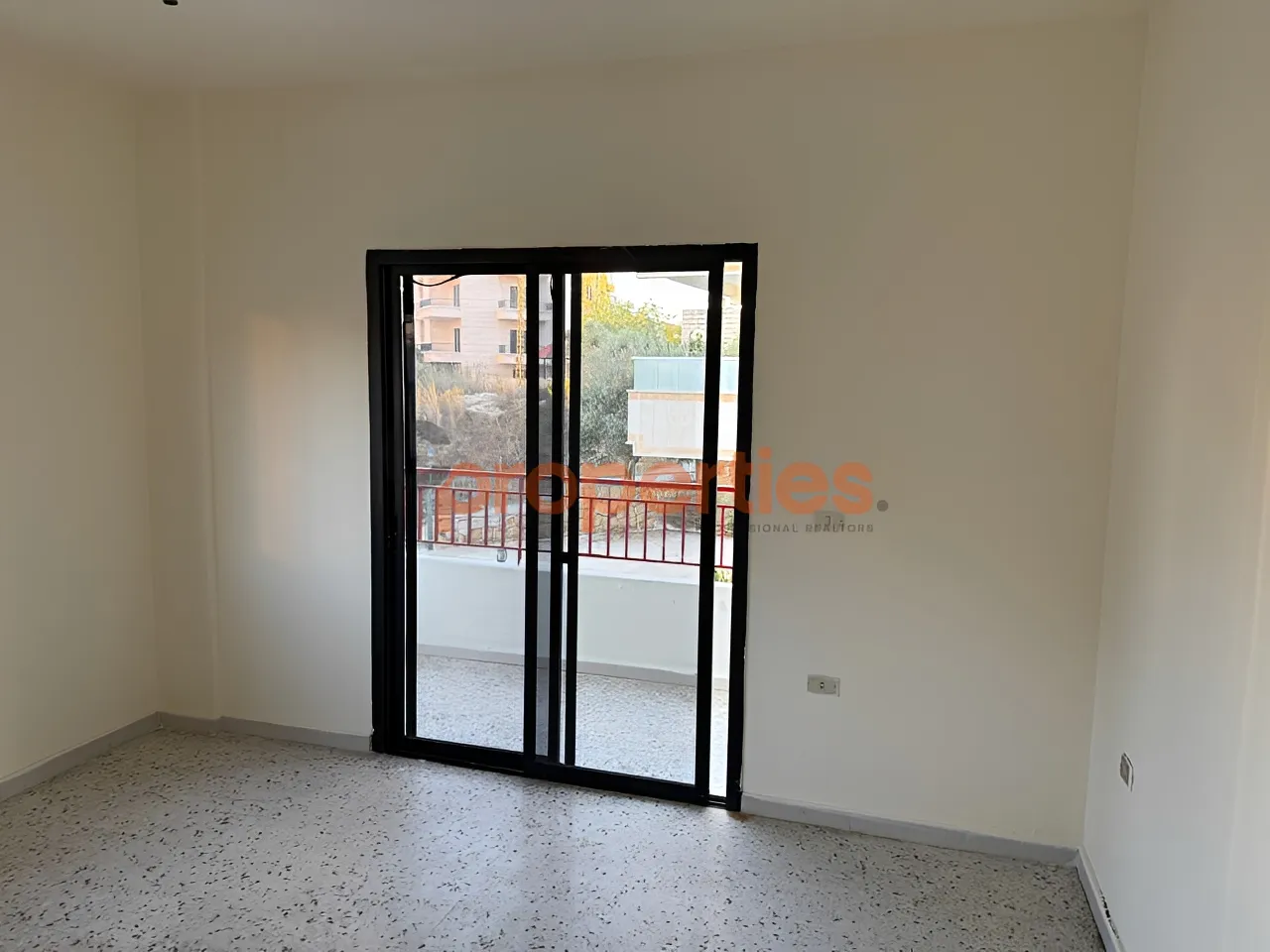 Apartment for Rent in Ain El Jdideh