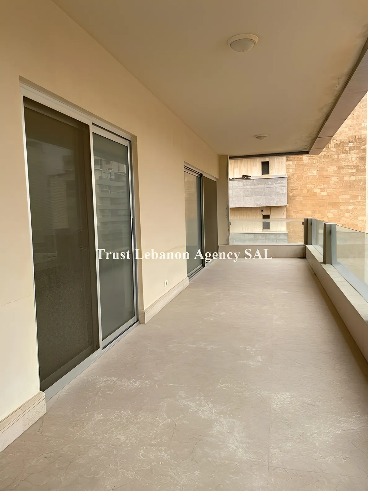 Apartment for Sale in Ramlet El Bayda Beirut Lebanon - 3 bed, 4 bath