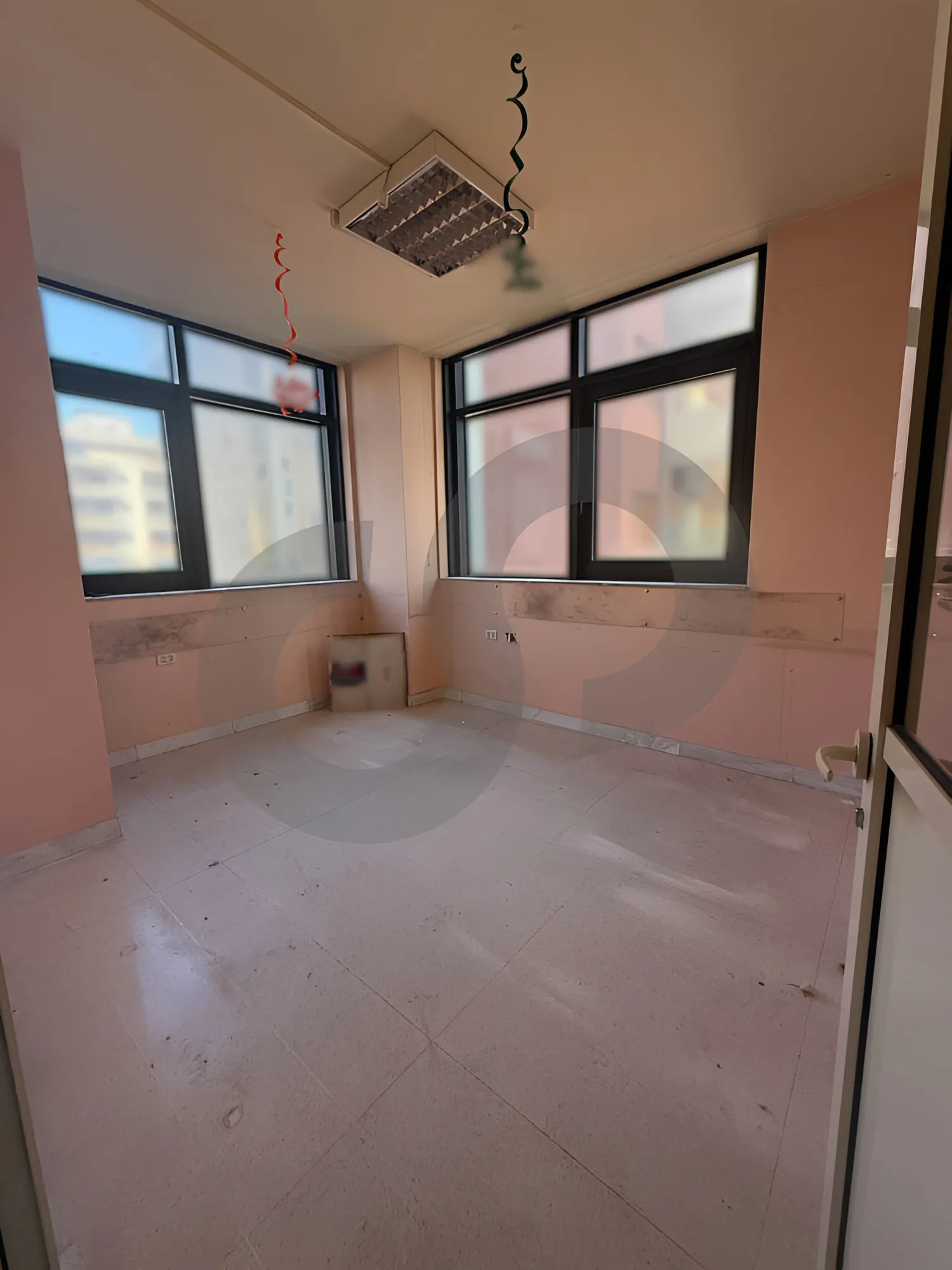 Commercial Property for Rent in Beirut