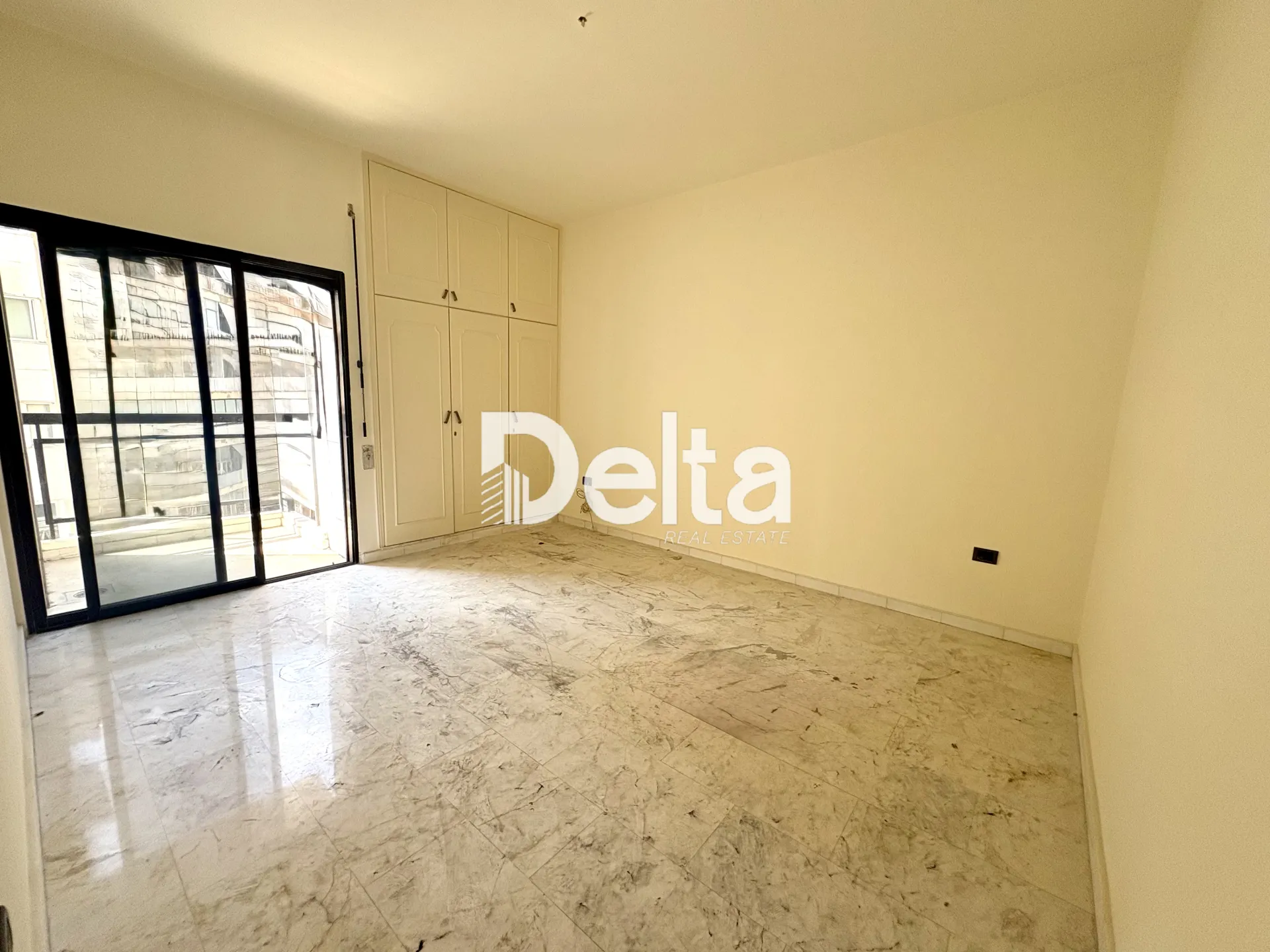 Apartment for sale in Sakiet el janzeer, beirut, lebanon