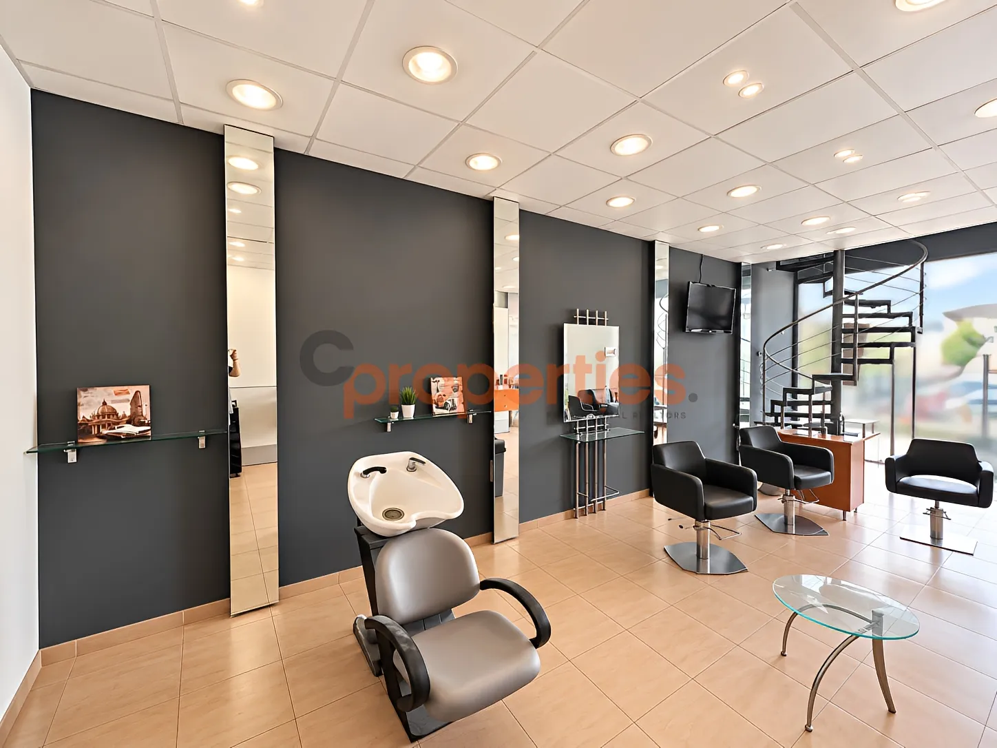 Shop for Rent in Dekwaneh