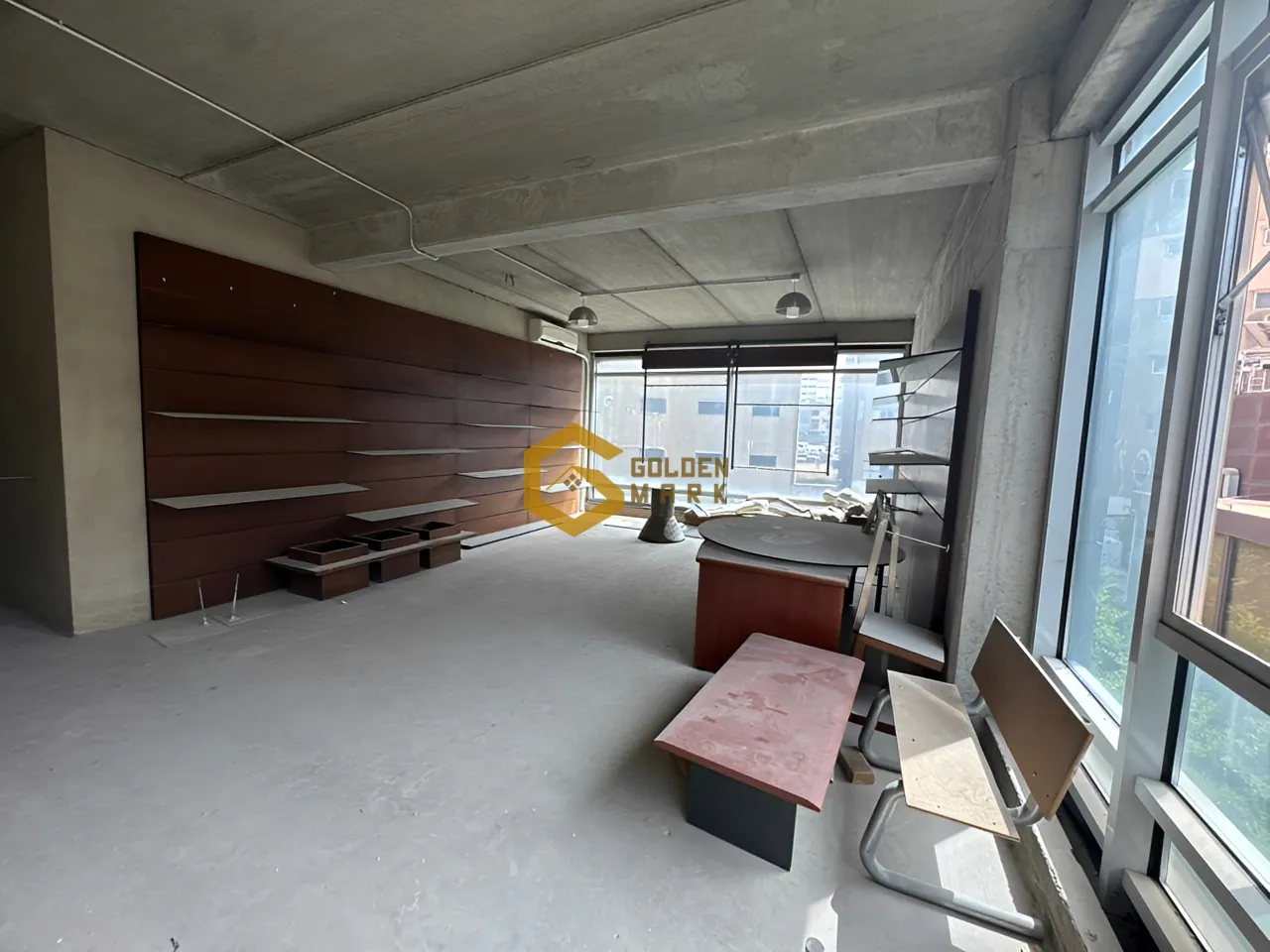 Office for rent in Dbayeh