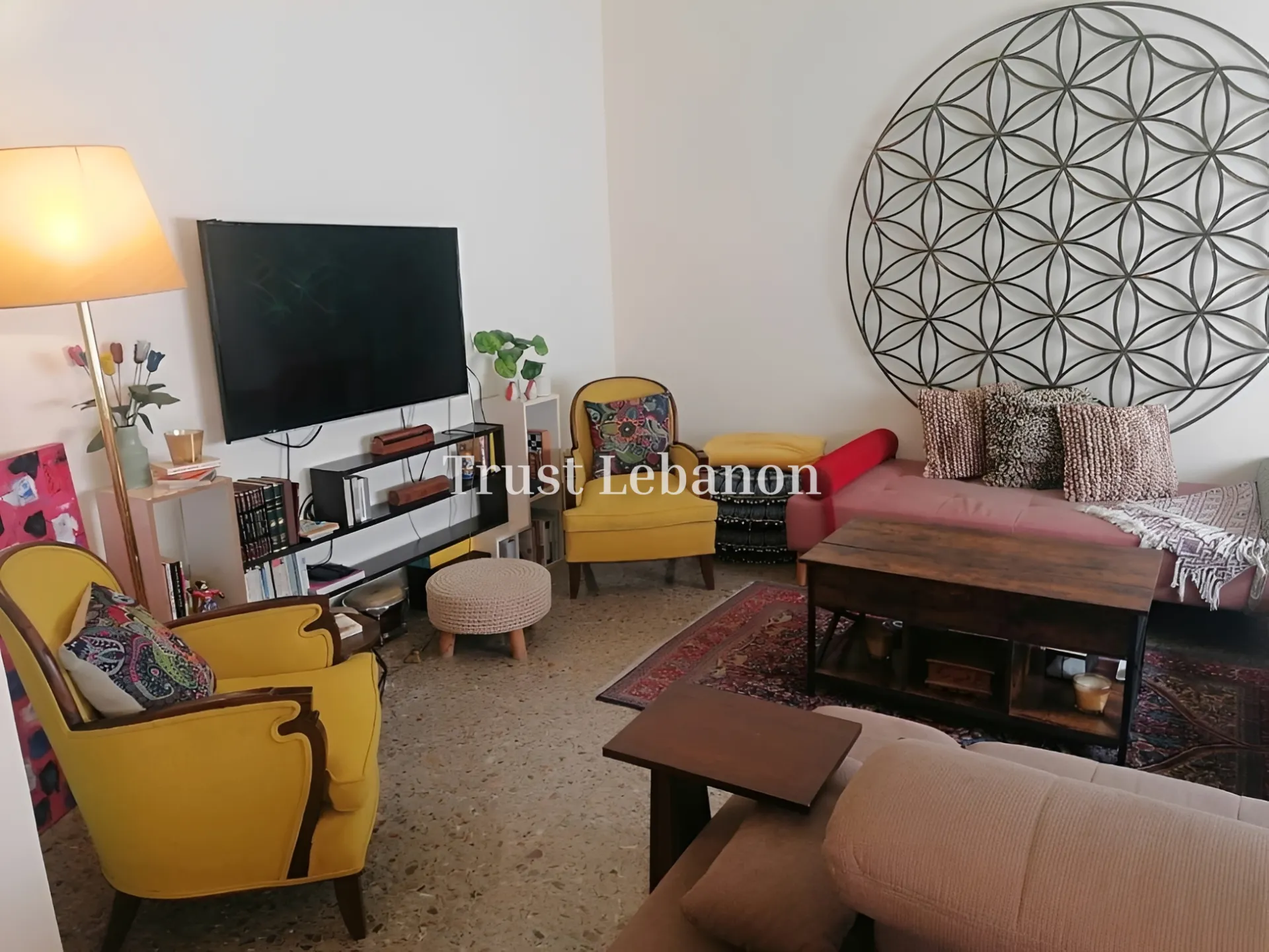 Apartment for rent in Achrafieh, Beirut, Lebanon - 2 bed, 2 bath