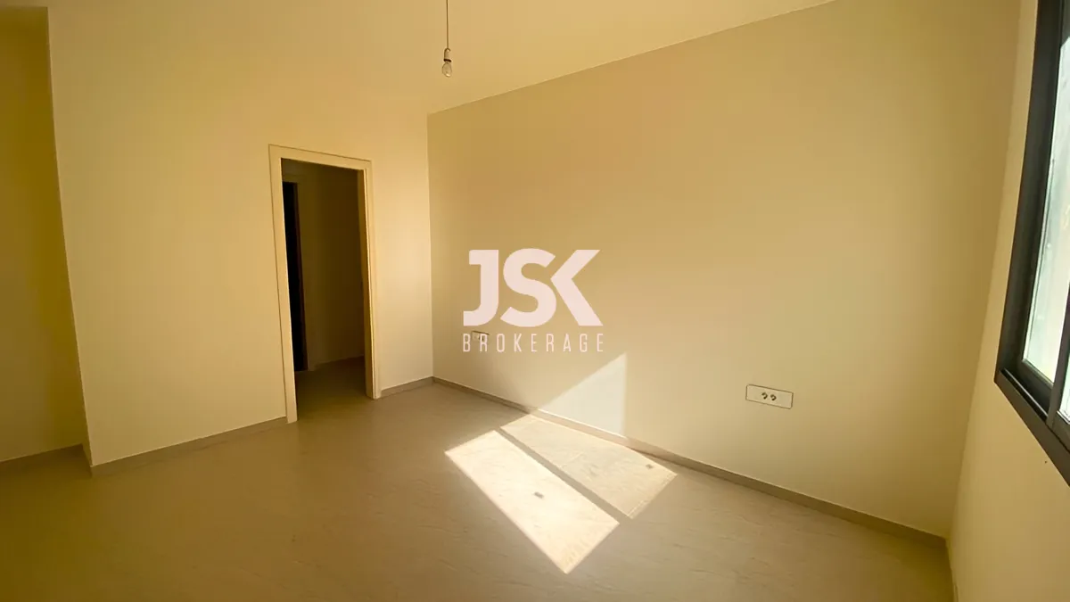 Apartment for Sale in Qornet El Hamra, Lebanon