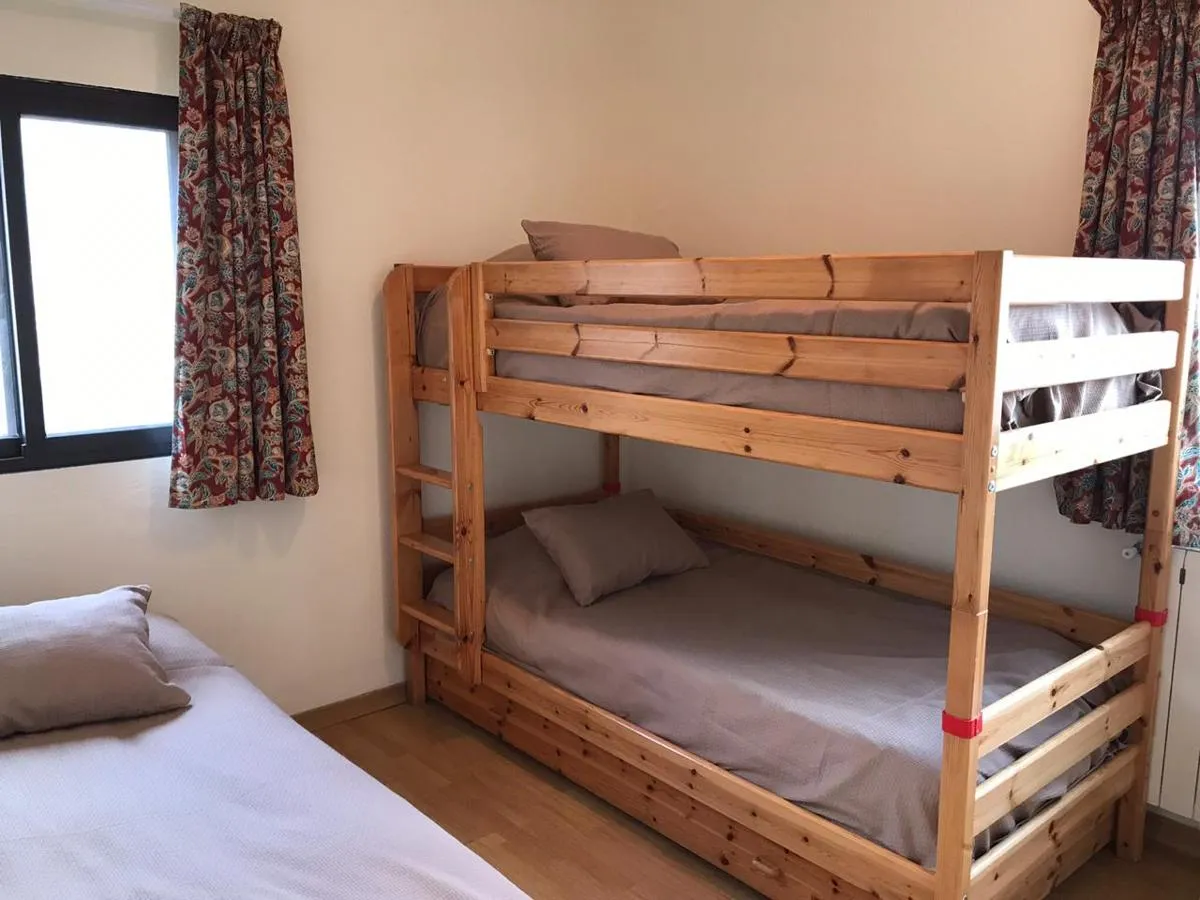 Chalet for Sale in Faraiya - 4 bed, 3 bath