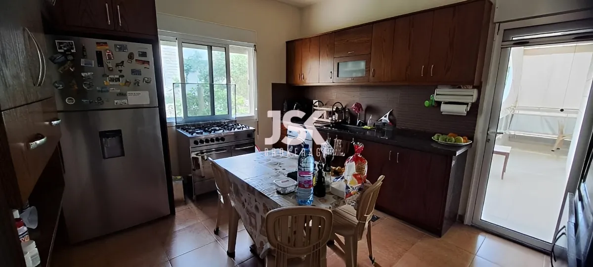 Apartment for Sale in Aamchit, Lebanon - 3 bed, 3 bath