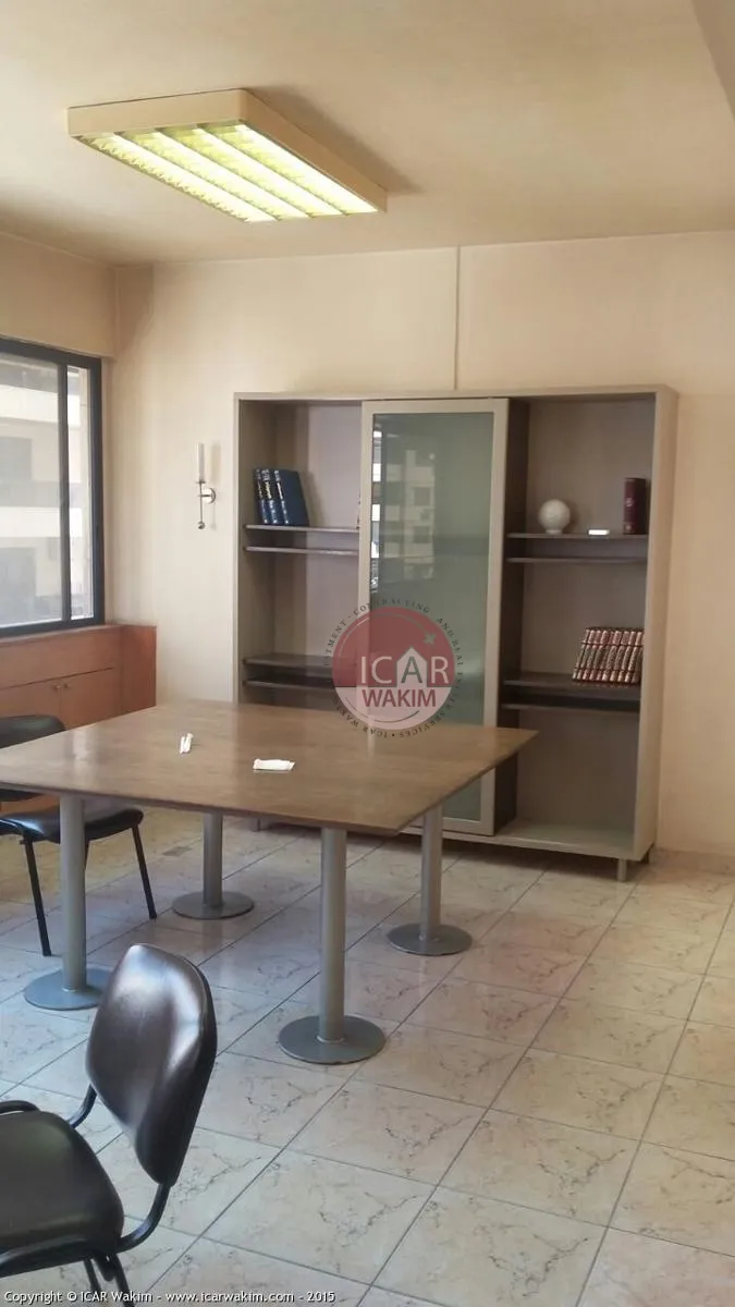 Office for rent in Jdeideh
