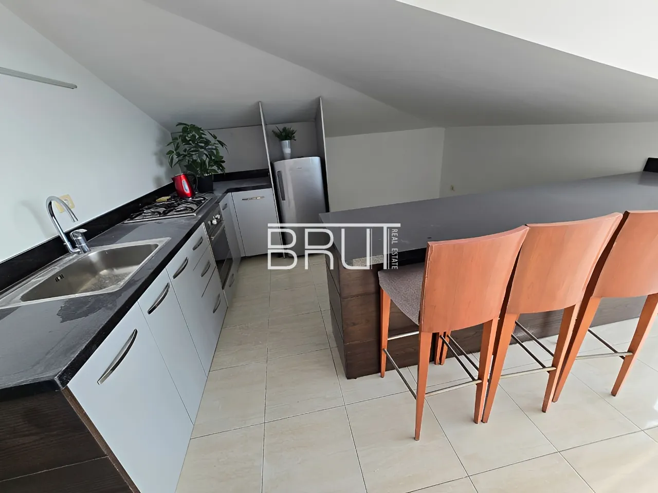 Apartment for Sale in Haret Sakher