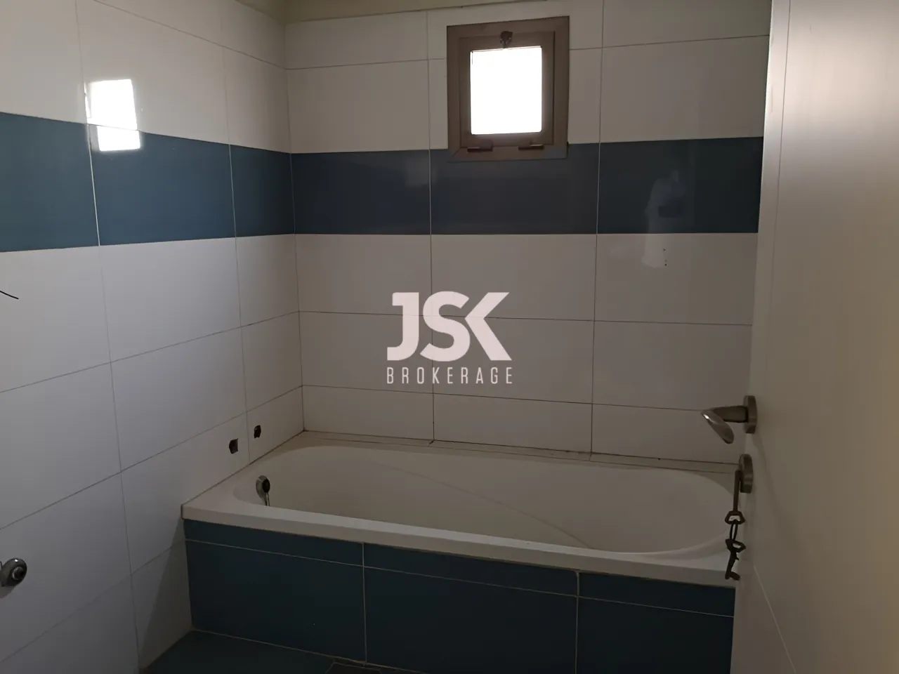 Apartment for Sale in Dekwaneh