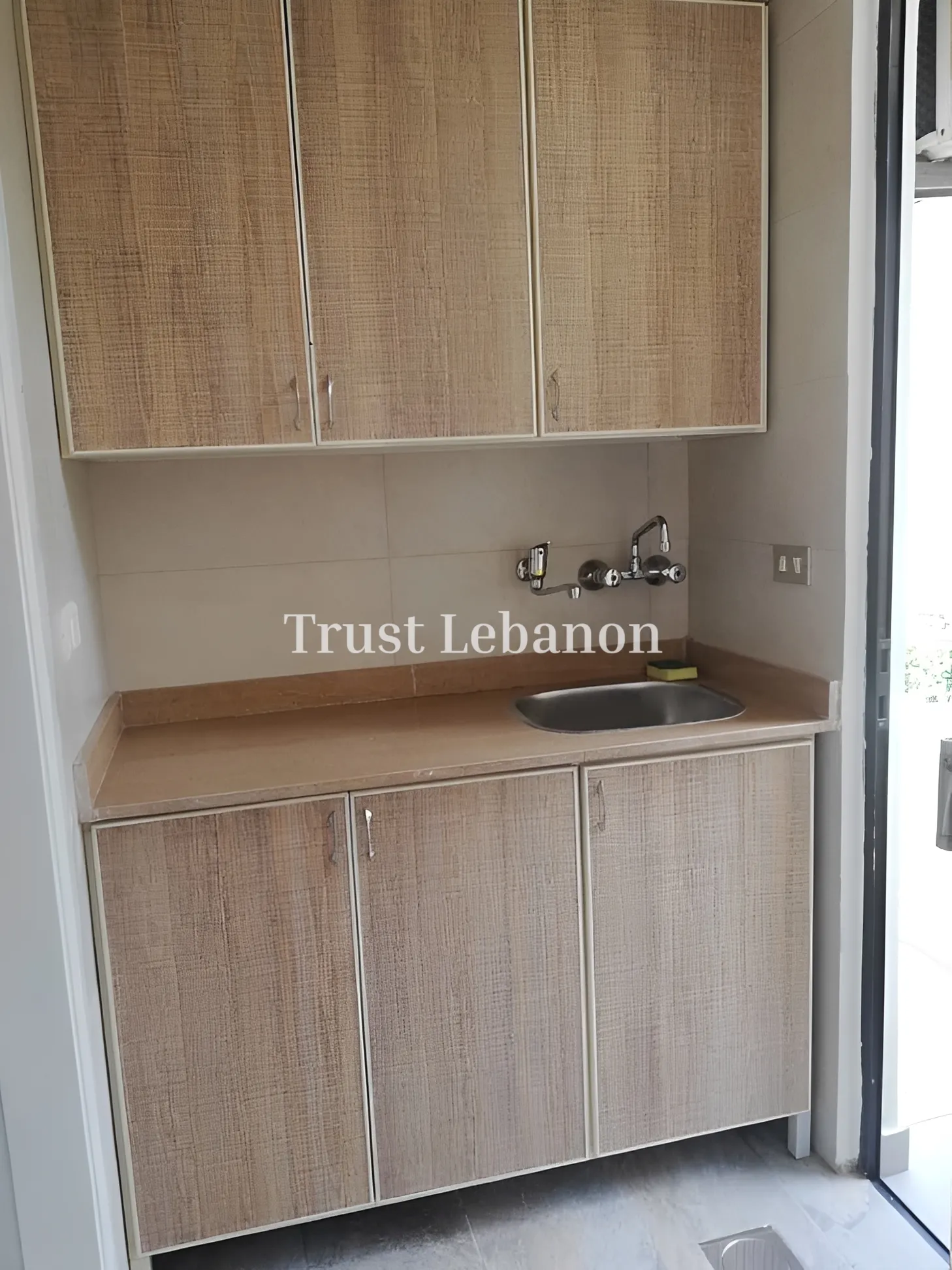 Apartment for rent in Mkalles, Lebanon