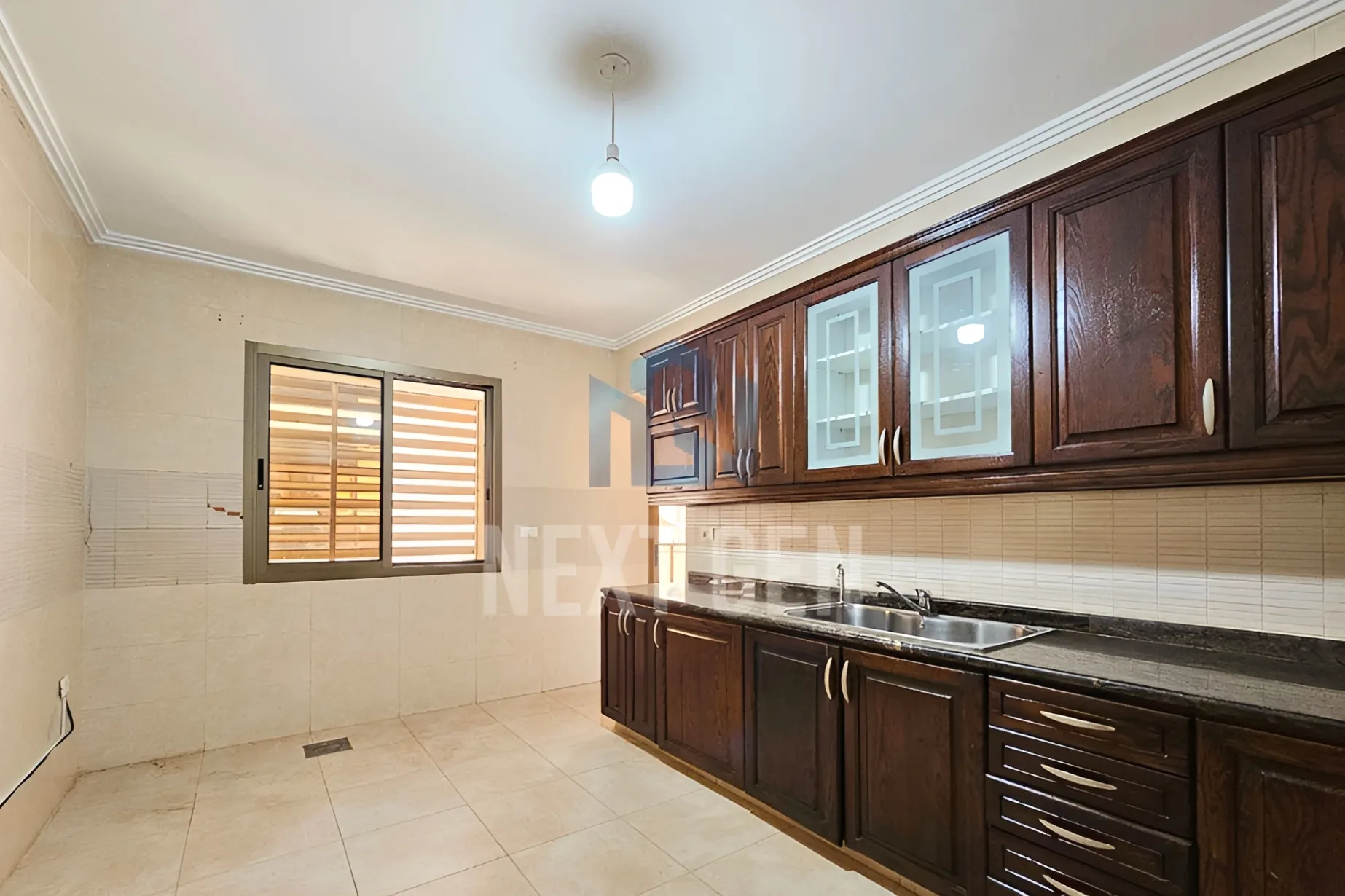 Apartment for rent in Ain Al Mraiseh, Beirut, Lebanon