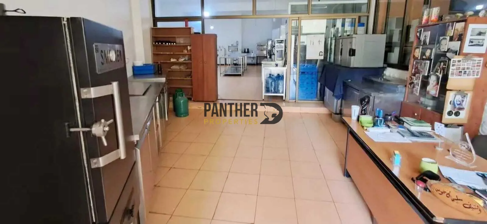 Industrial Unit for sale in Mansouriyeh
