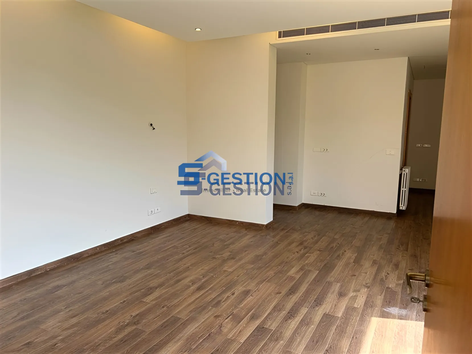 Apartment for Rent in Dik El Mehdi