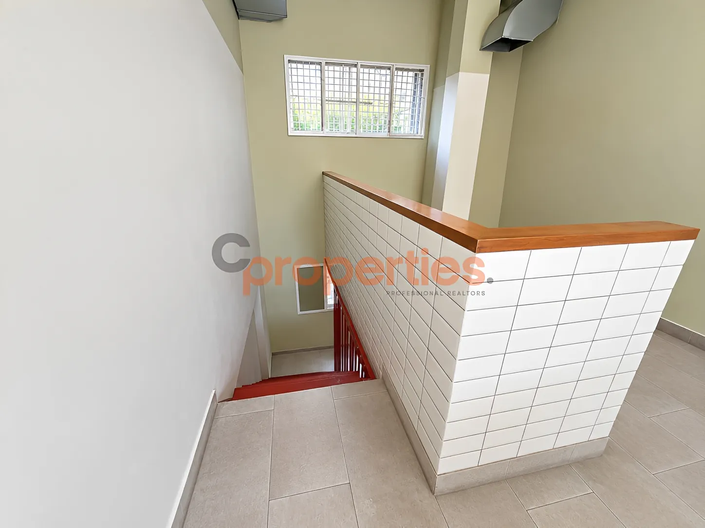 Shop for Sale in Sioufi