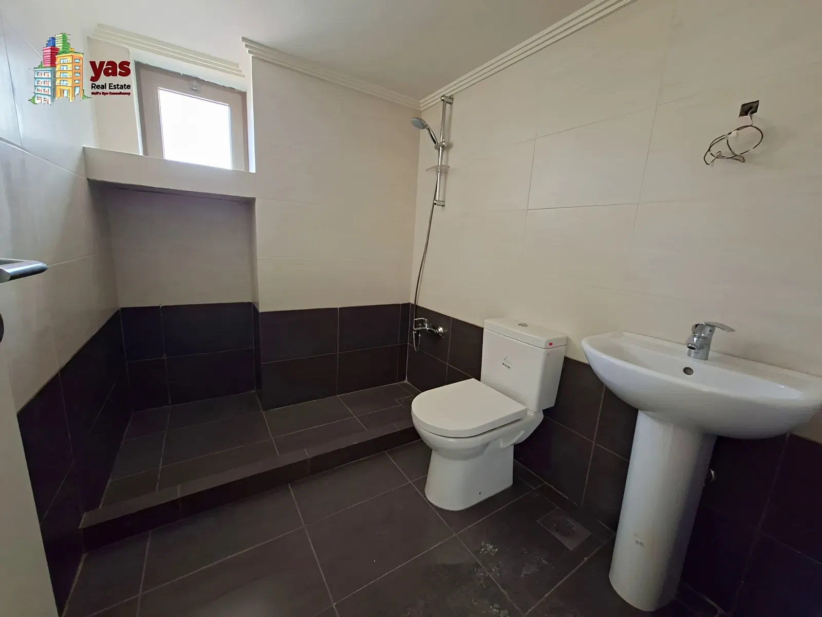 Apartment for Rent in Ajaltoun - 3 bed, 2 bath