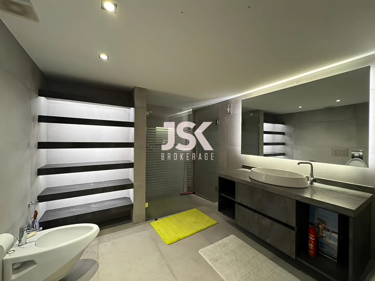 Apartment for Sale in Dawhet Aramoun