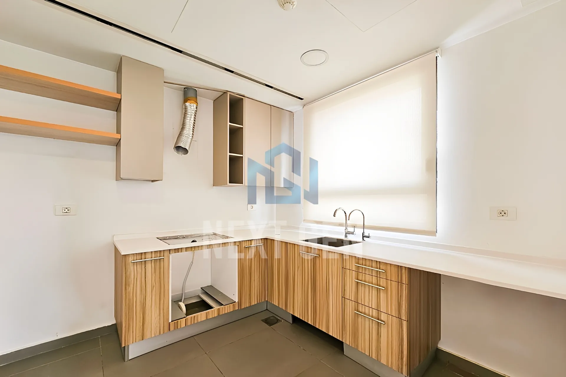 Apartment for rent in Achrafieh, Beirut, Lebanon - 1 bed, 2 bath