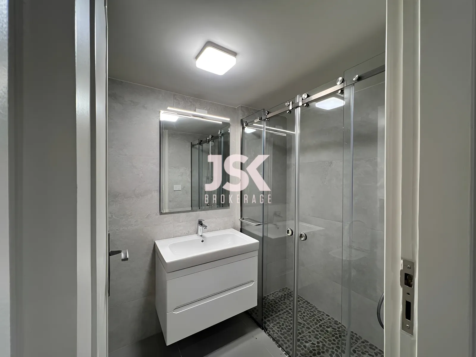 Apartment for Rent in Hazmieh