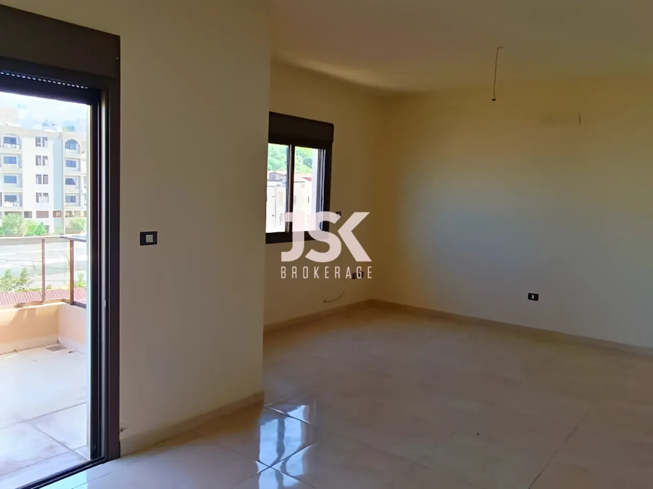 Apartment for Sale in Bouar - 2 bed, 2 bath