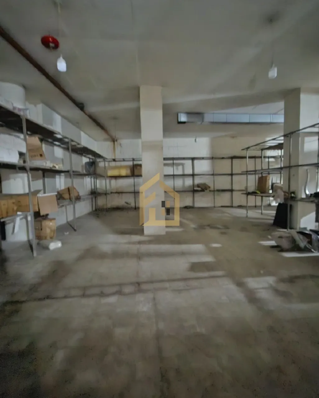 Warehouse for rent in Dekwaneh, Lebanon