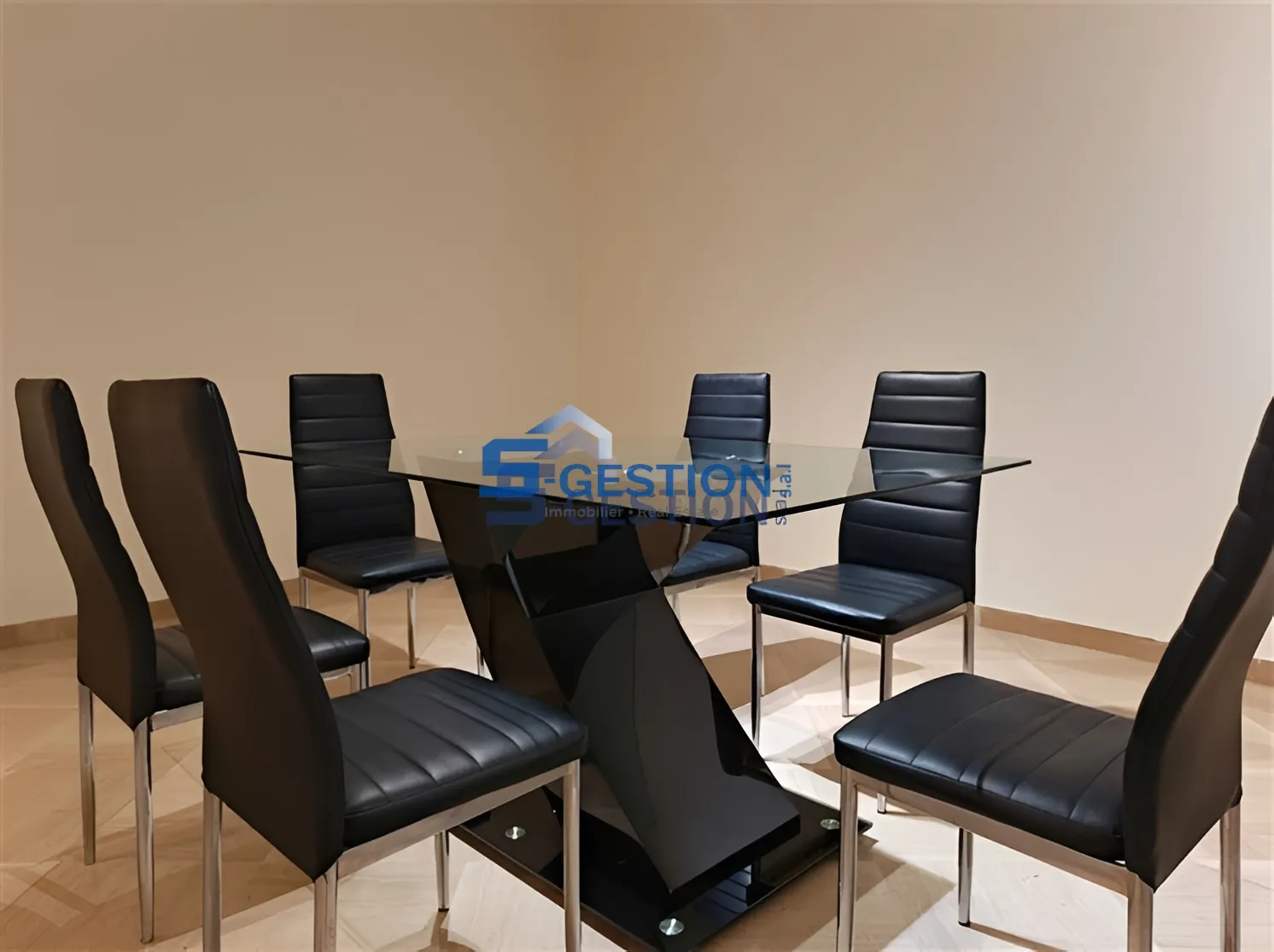 Apartment for Rent in Gemmayzeh - 3 bed, 3 bath