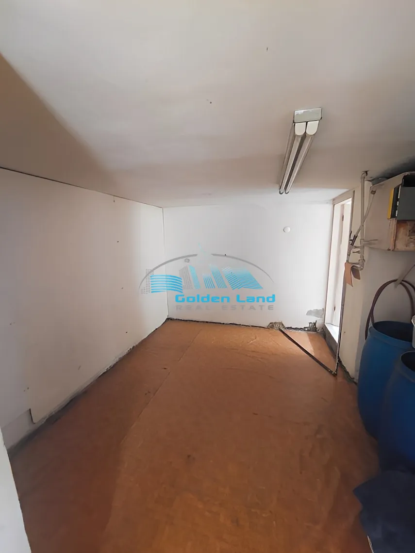 Shop for rent in Bsalim