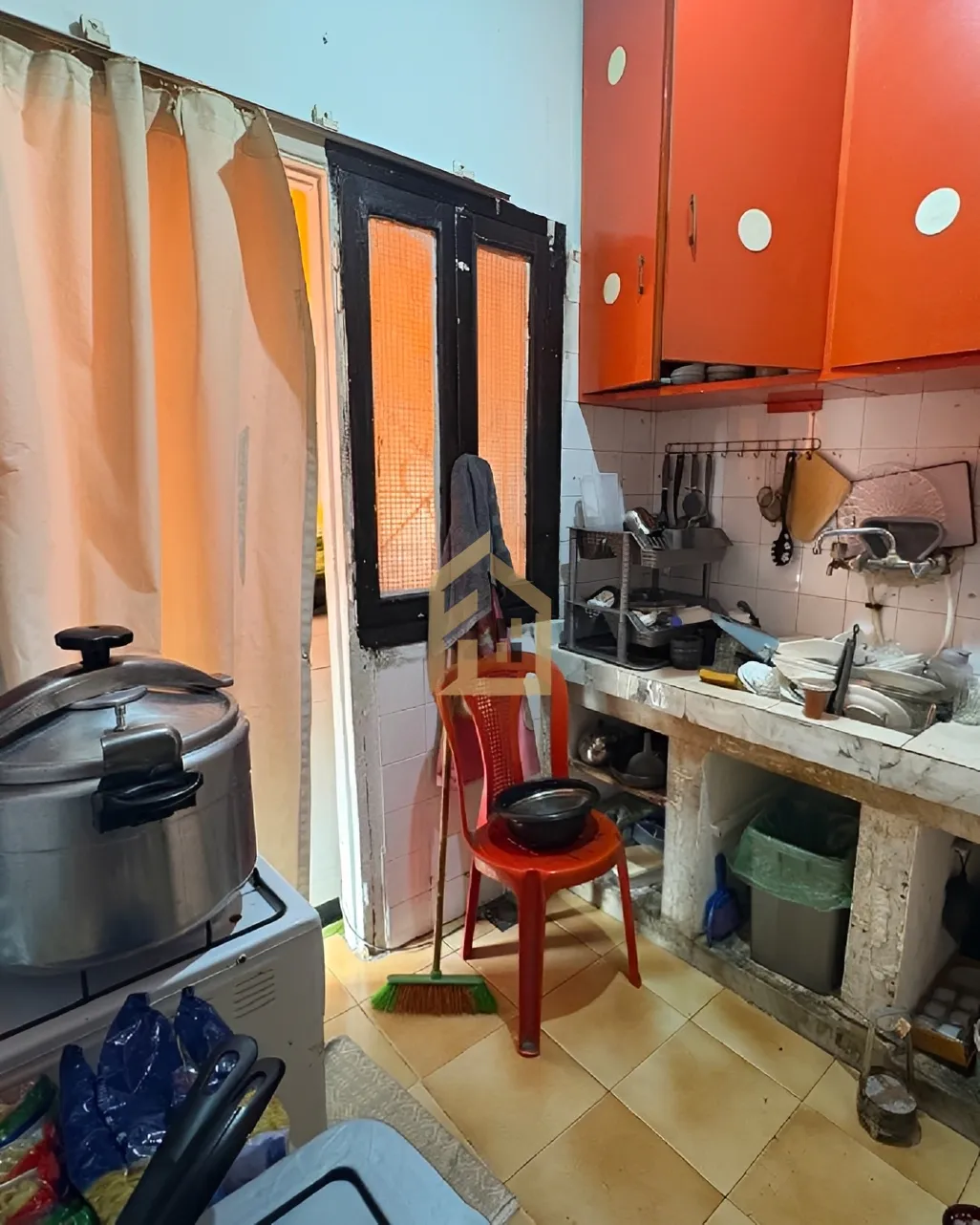 Apartment for sale in Tariq El Jdideh, Beirut, Lebanon - 2 bed, 1 bath