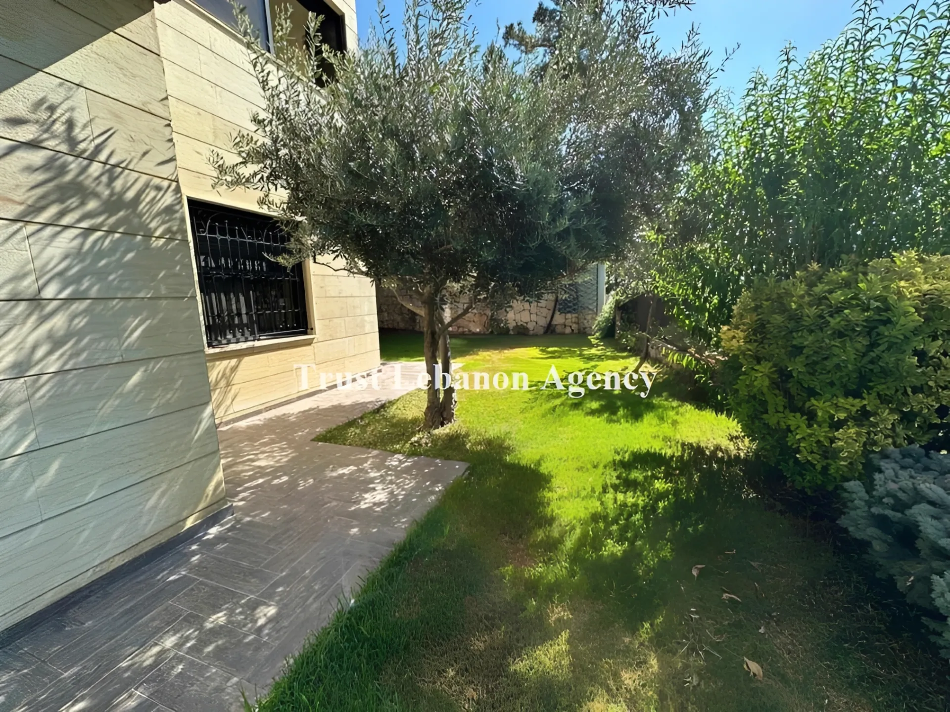 Apartment for Sale in Metn Baabdat Lebanon - 4 bed, 4 bath