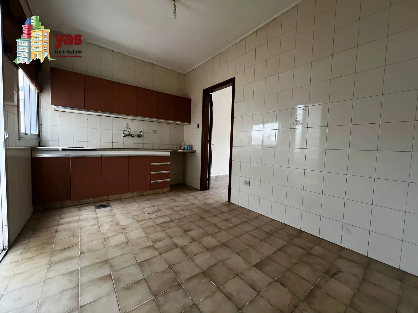 Apartment for Rent in Ballouneh - 3 bed, 2 bath