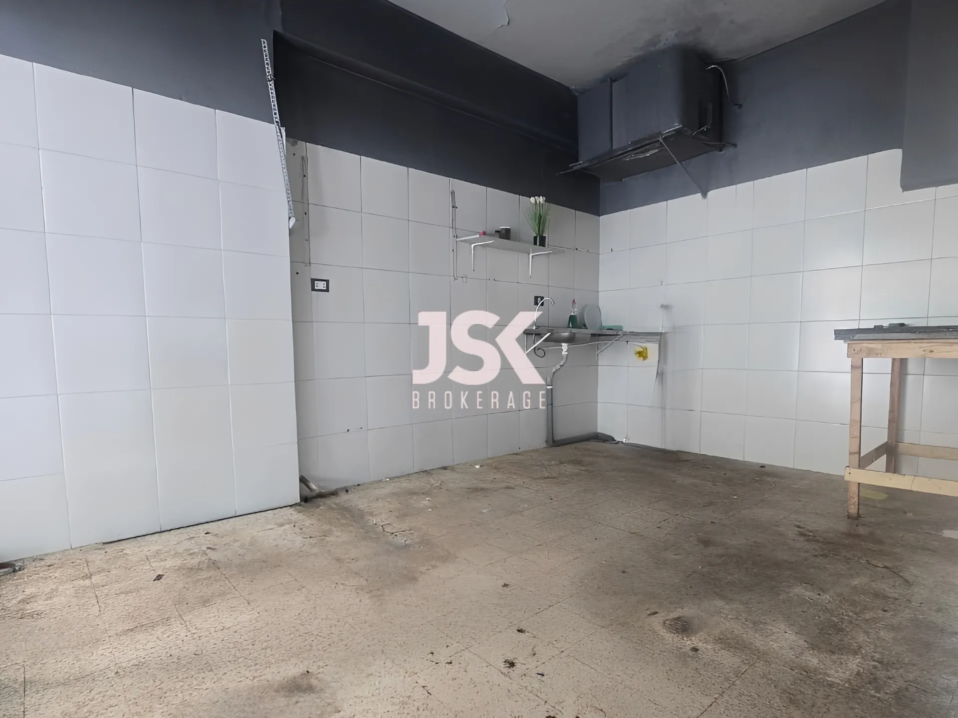 Shop for Sale in Achrafieh