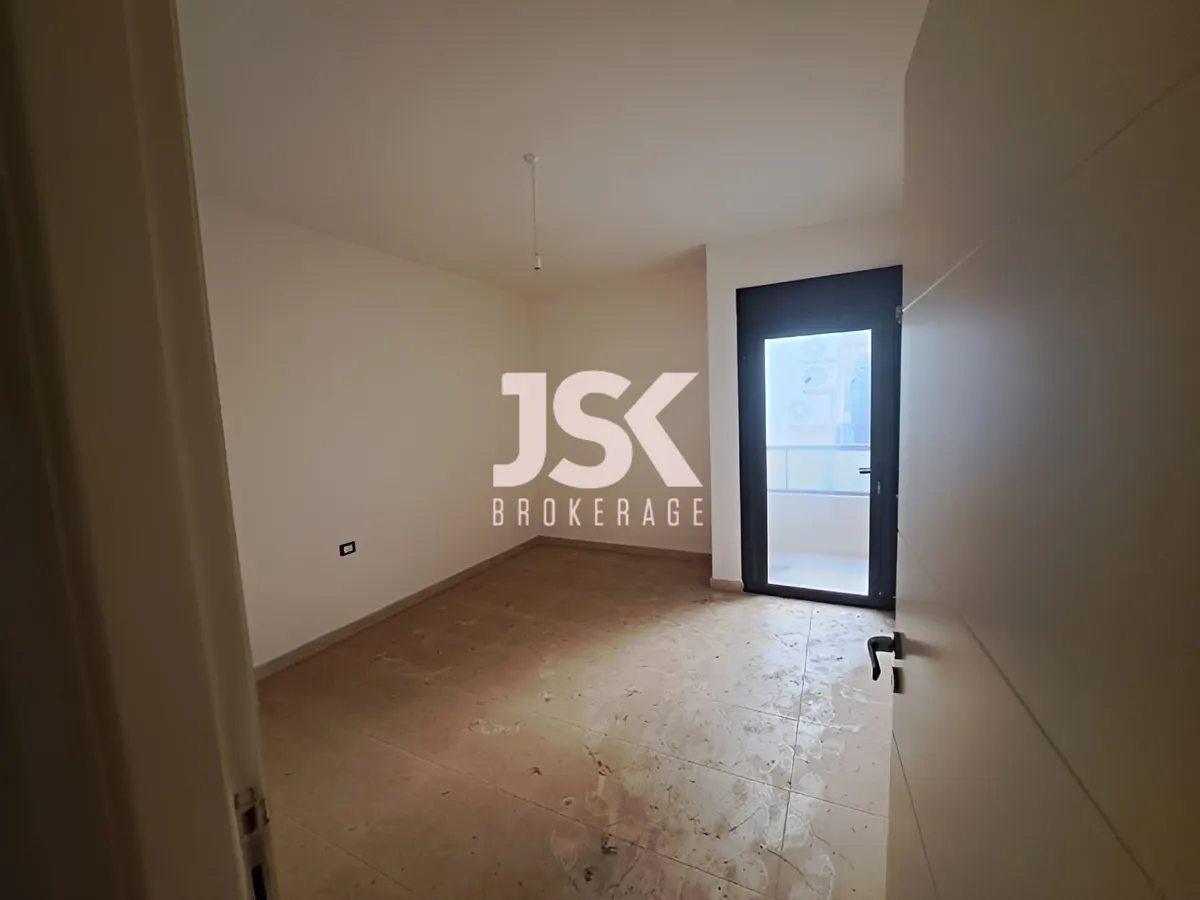 Apartment for Sale in Aamchit, Lebanon - 3 bed, 3 bath