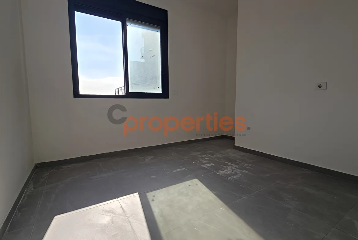 Apartment for Sale in Forn El Chebbak