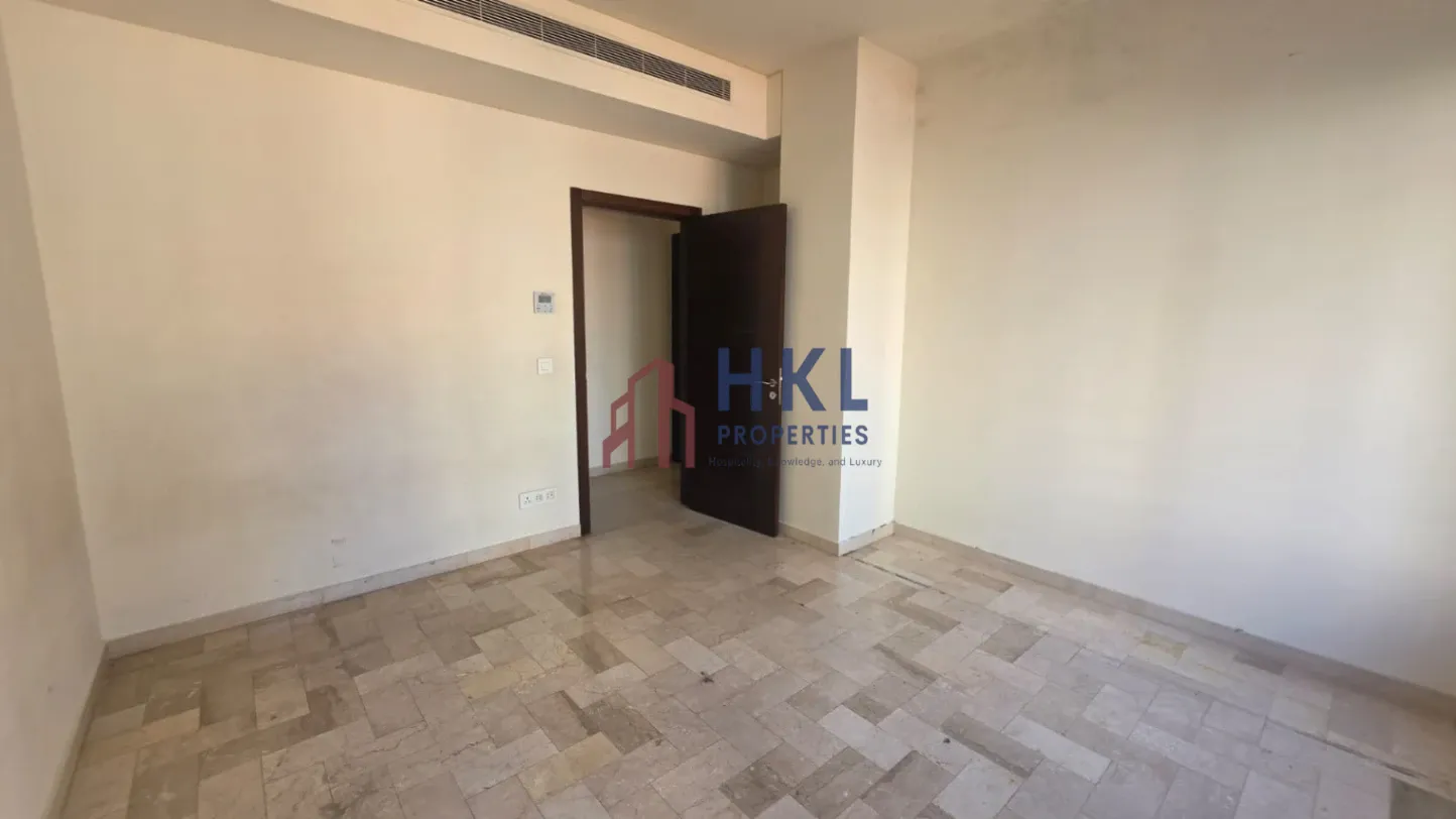 Apartment for rent in Ain Al Mraiseh, Beirut, Lebanon