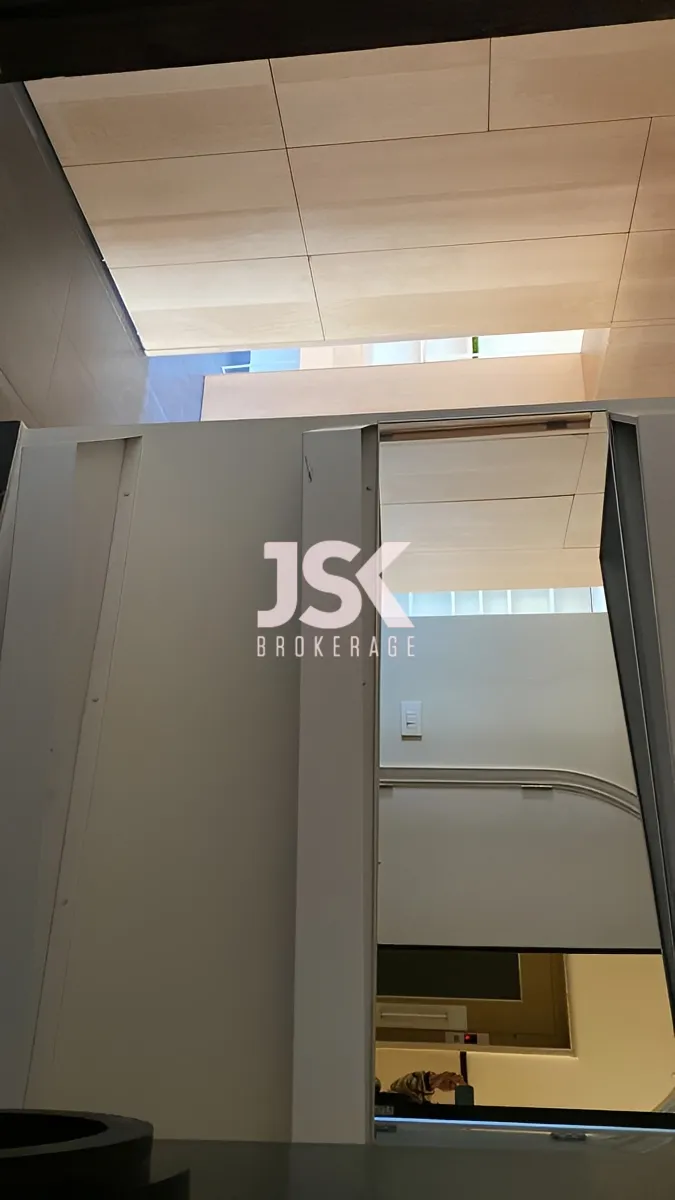 Office for rent in Saifi