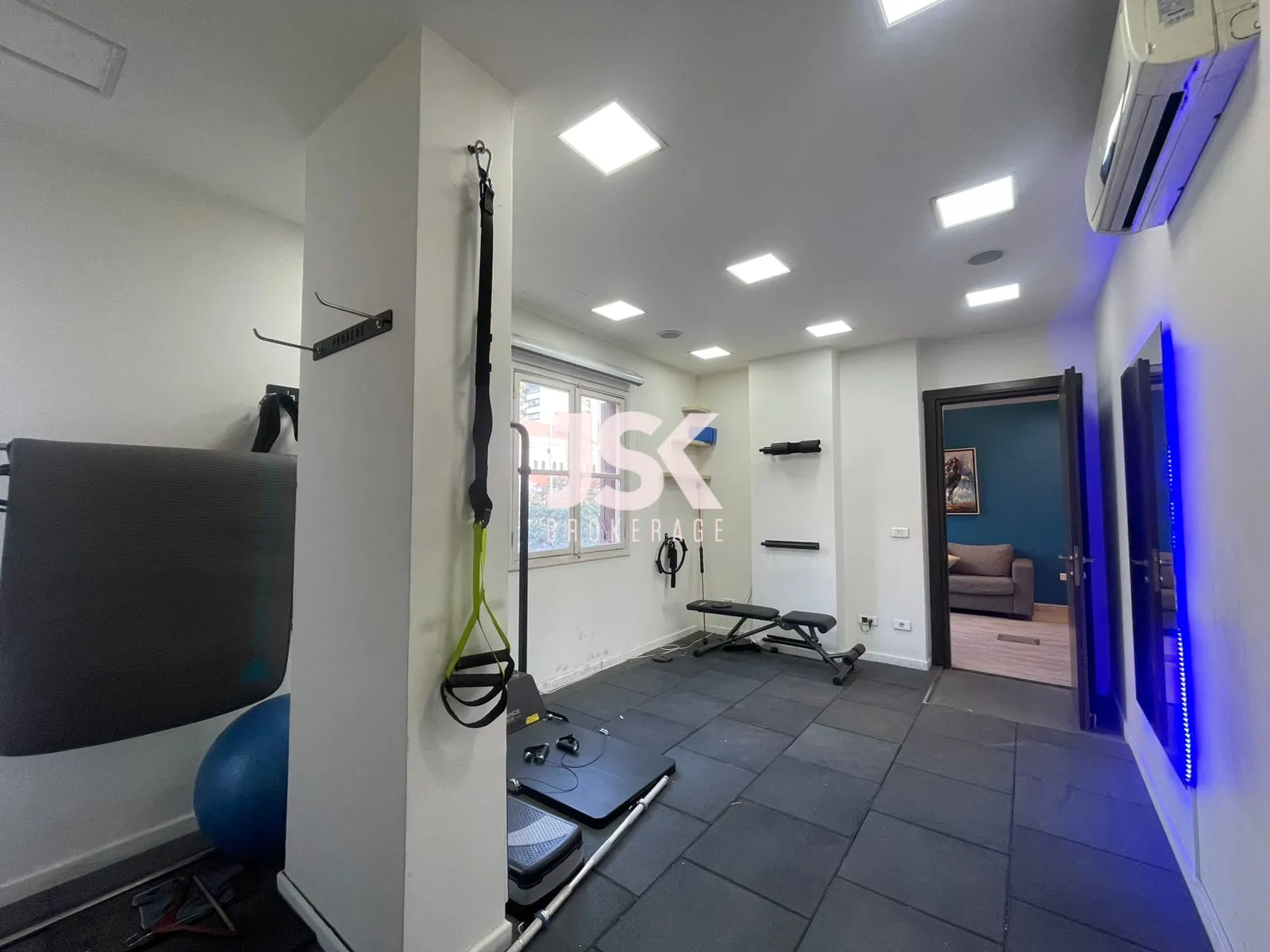 Office for Rent in Saifi Village
