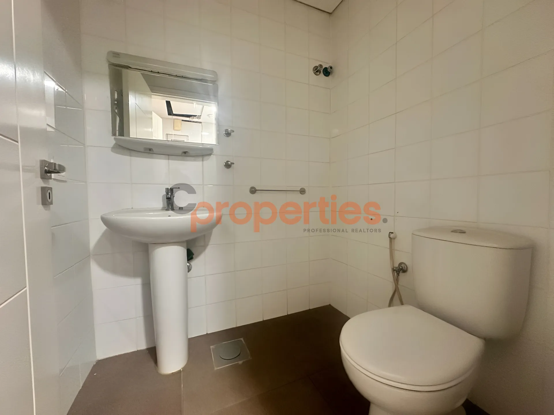 Office for Sale in Unesco
