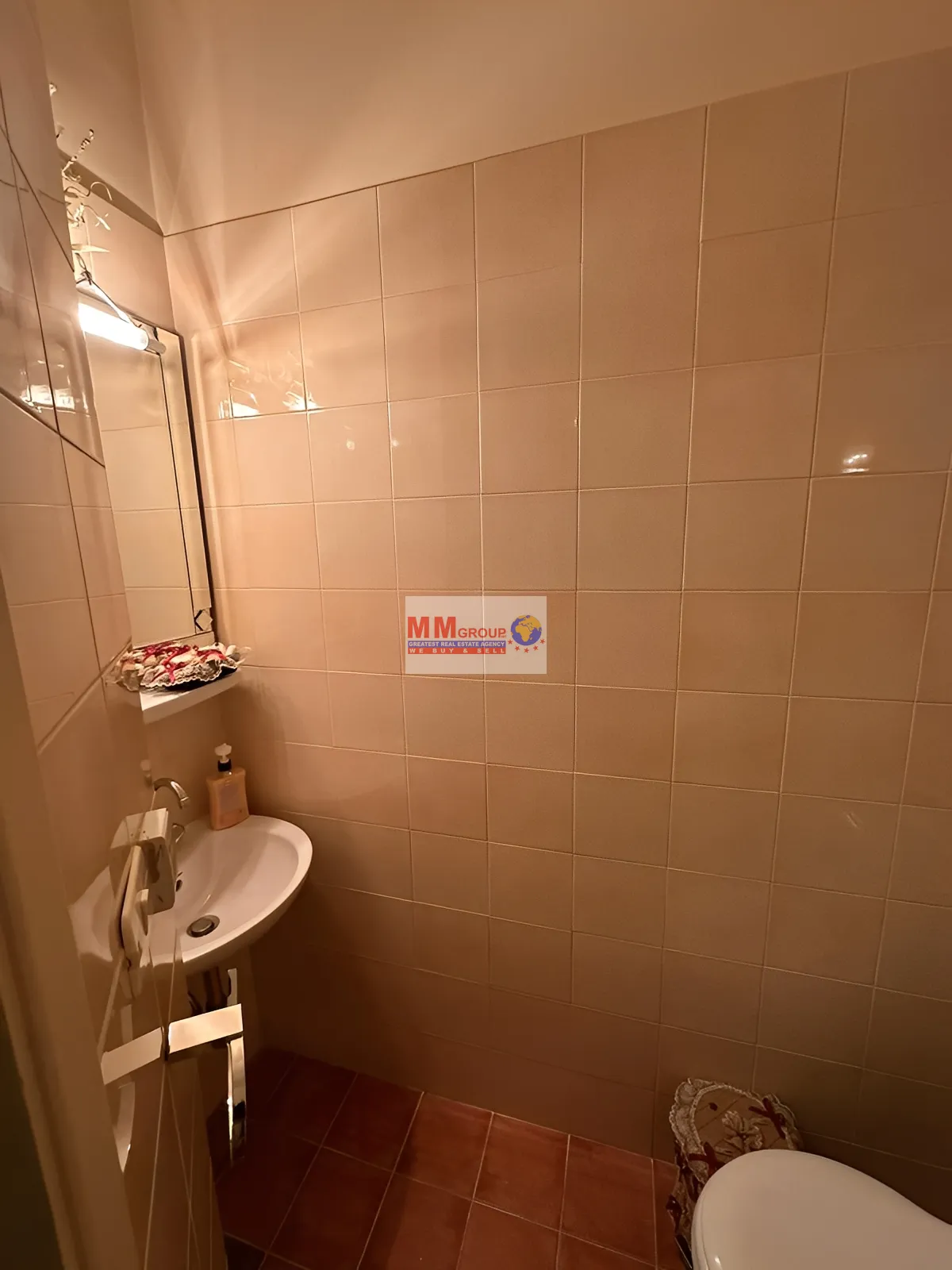 Apartment for Sale in Ain Saade