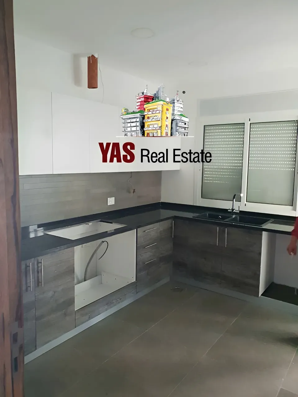 Apartment for Sale in Baabdat - 2 bed, 3 bath