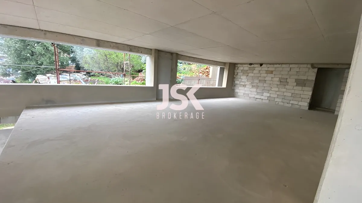 Commercial property for Rent in Mtaileb, Lebanon