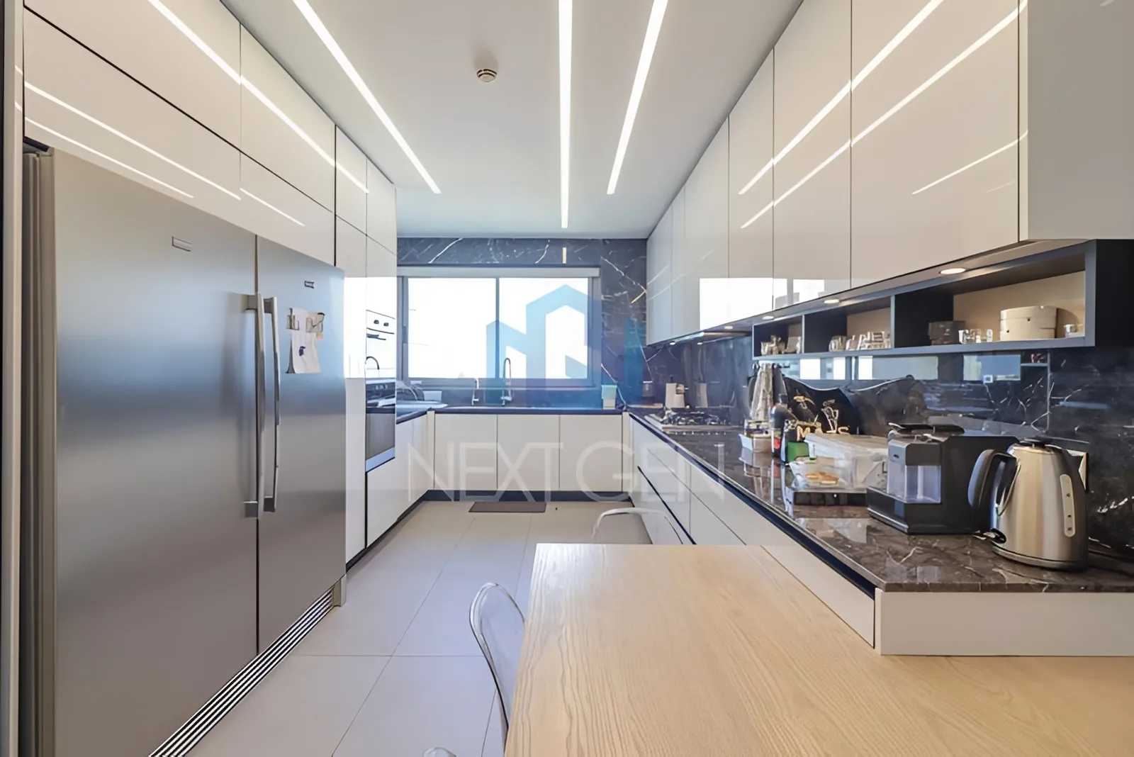 Apartment for Sale in Ain Al Tineh