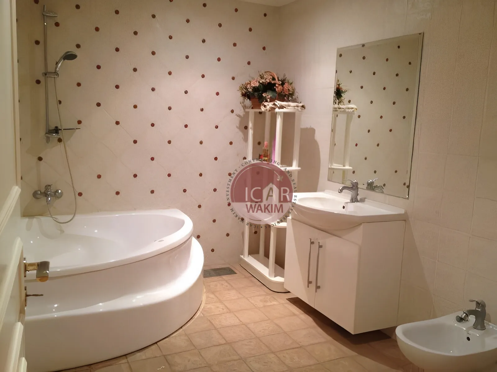 Triplex for Sale in Mar Takla