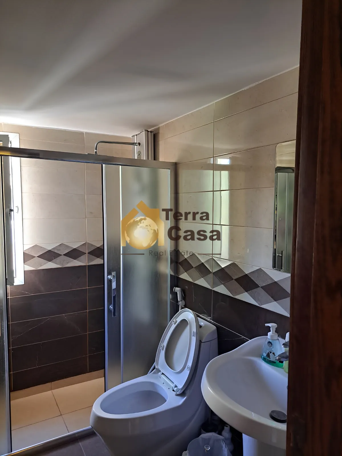 Apartment for Sale in Riyak