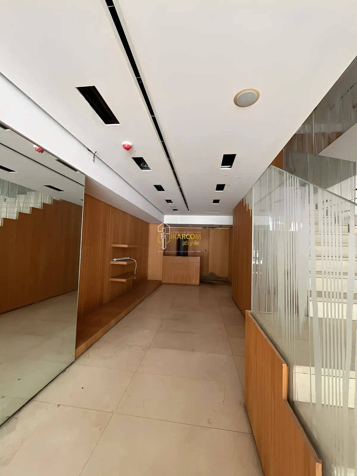 Shop For Rent in DownTown