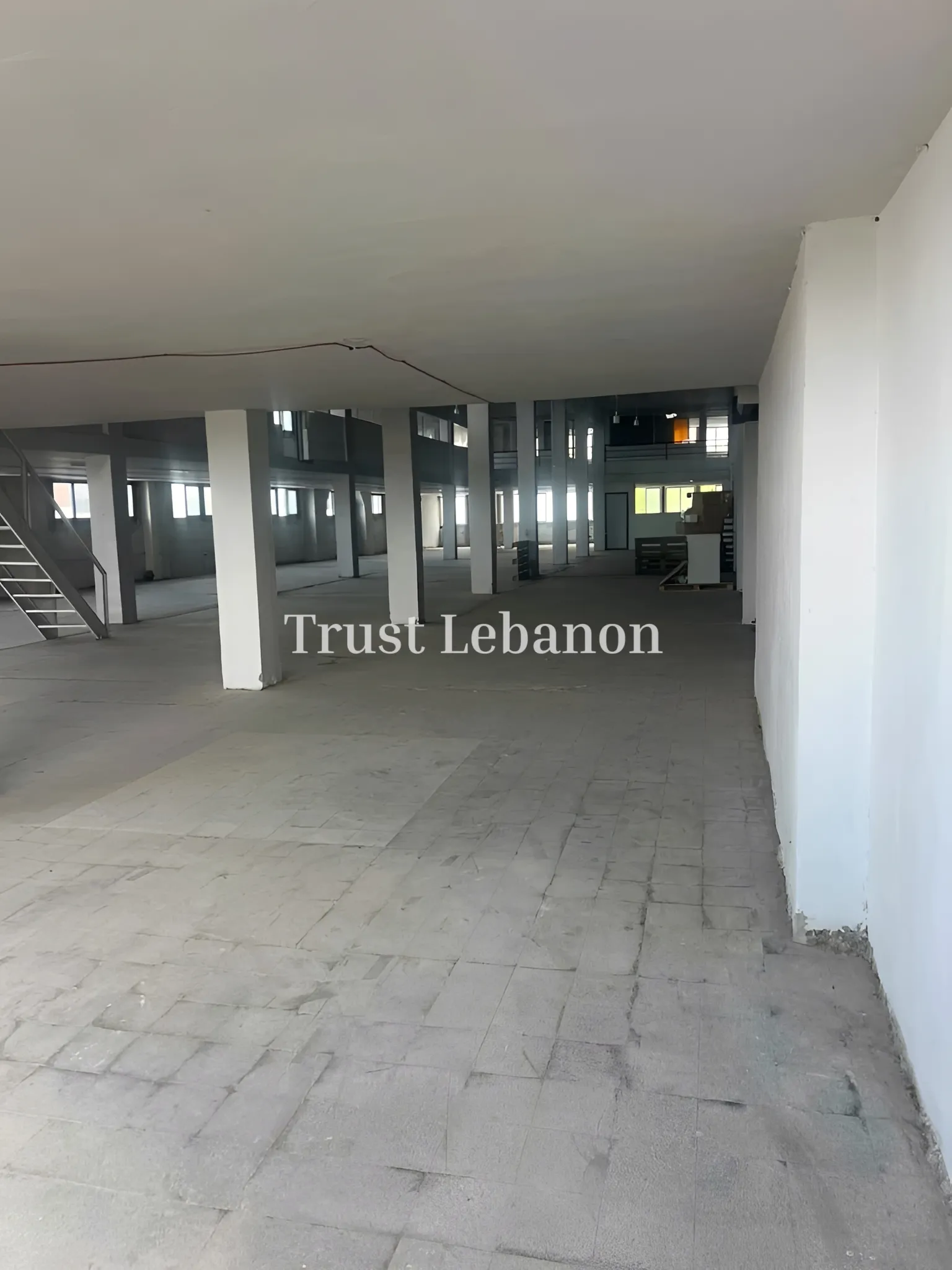 Warehouse for rent in Sin El Fil