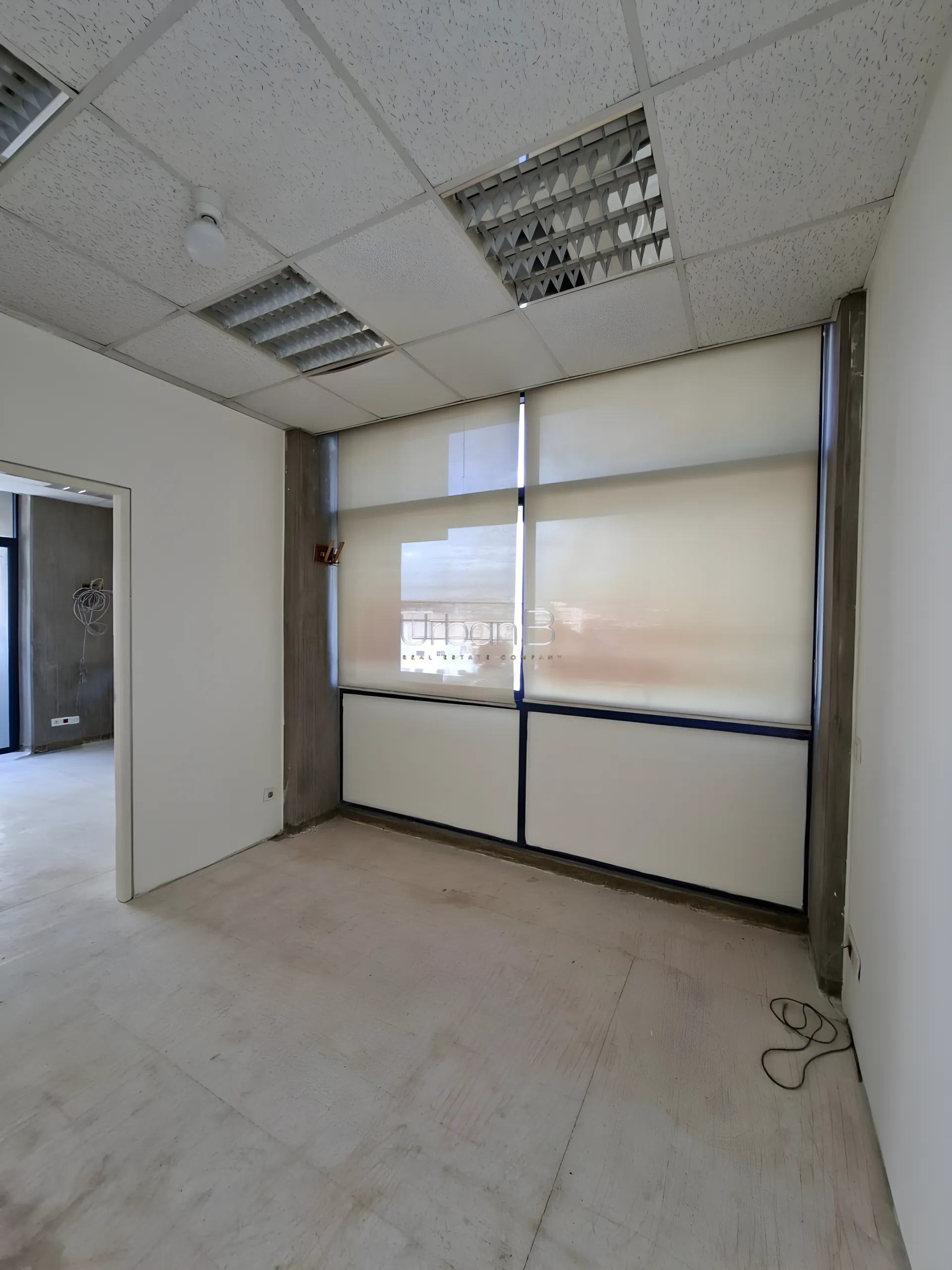 Office for rent in Dekwaneh, lebanon