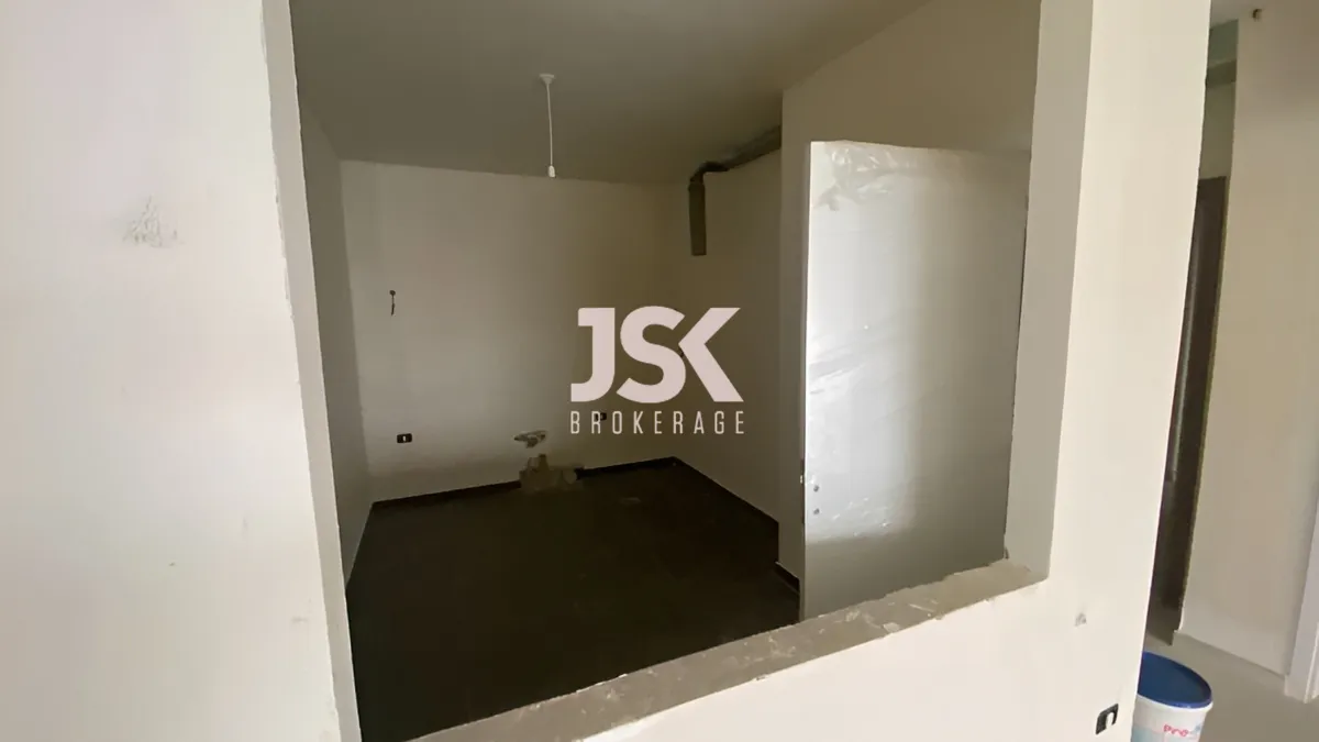 Apartment for Sale in Qornet El Hamra, Lebanon - 2 bed, 2 bath