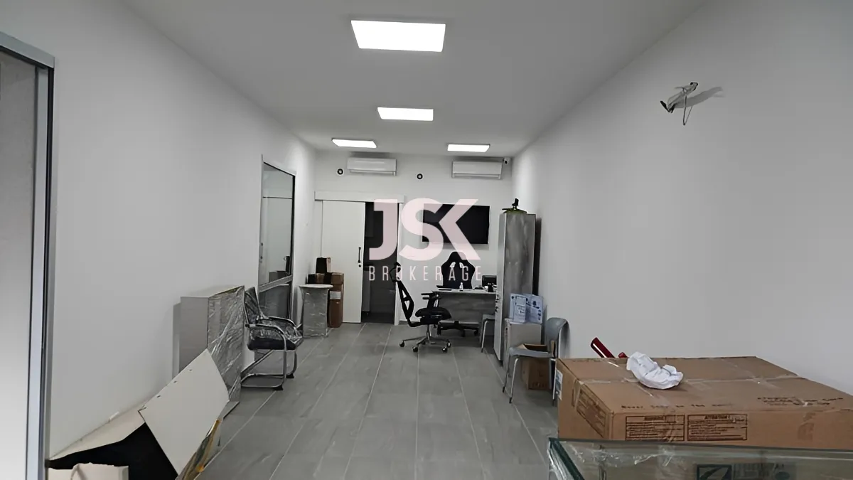 Shop for sale in Dbayeh