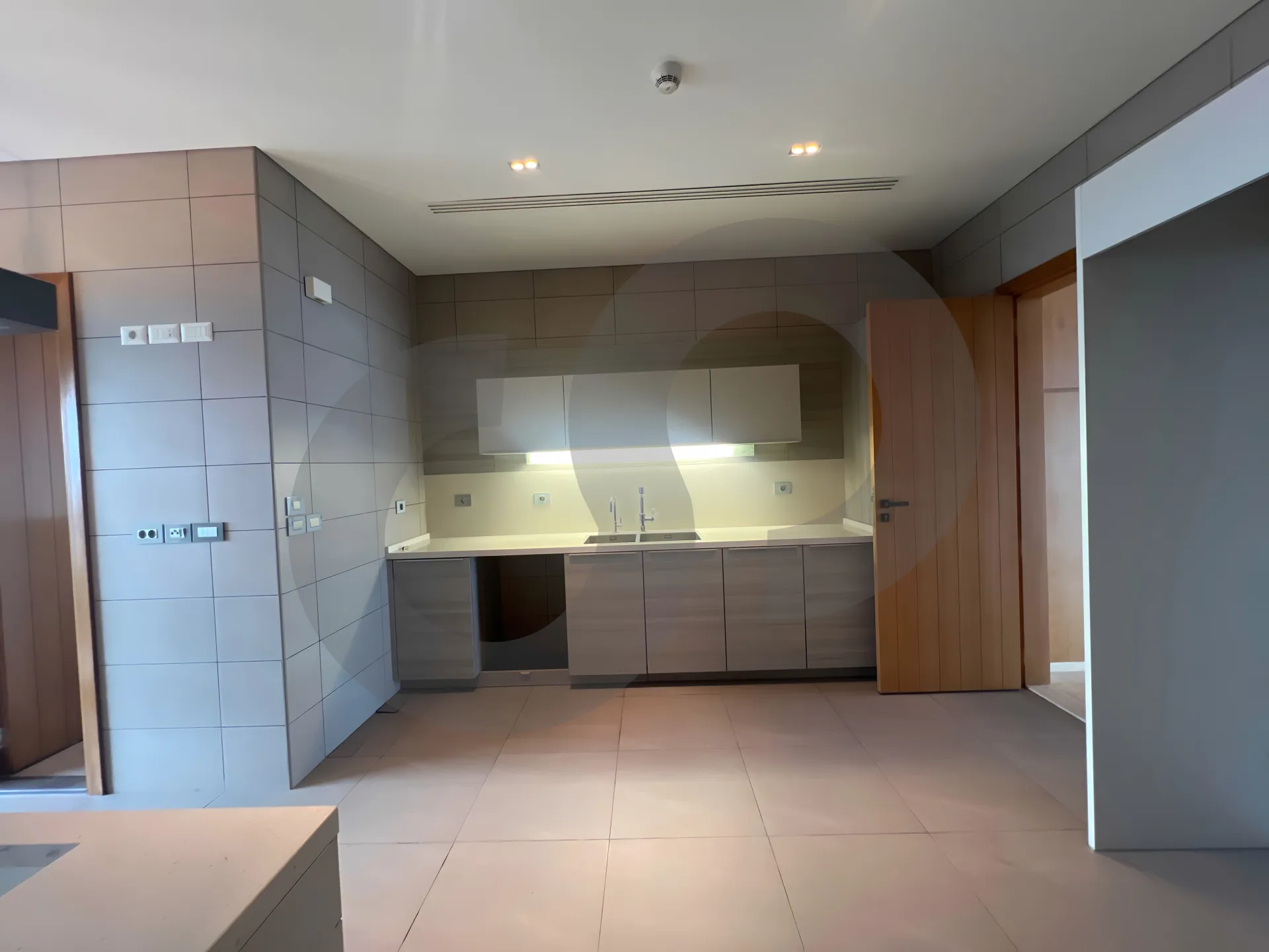 Apartment for Sale in Achrafieh - 3 bed, 5 bath